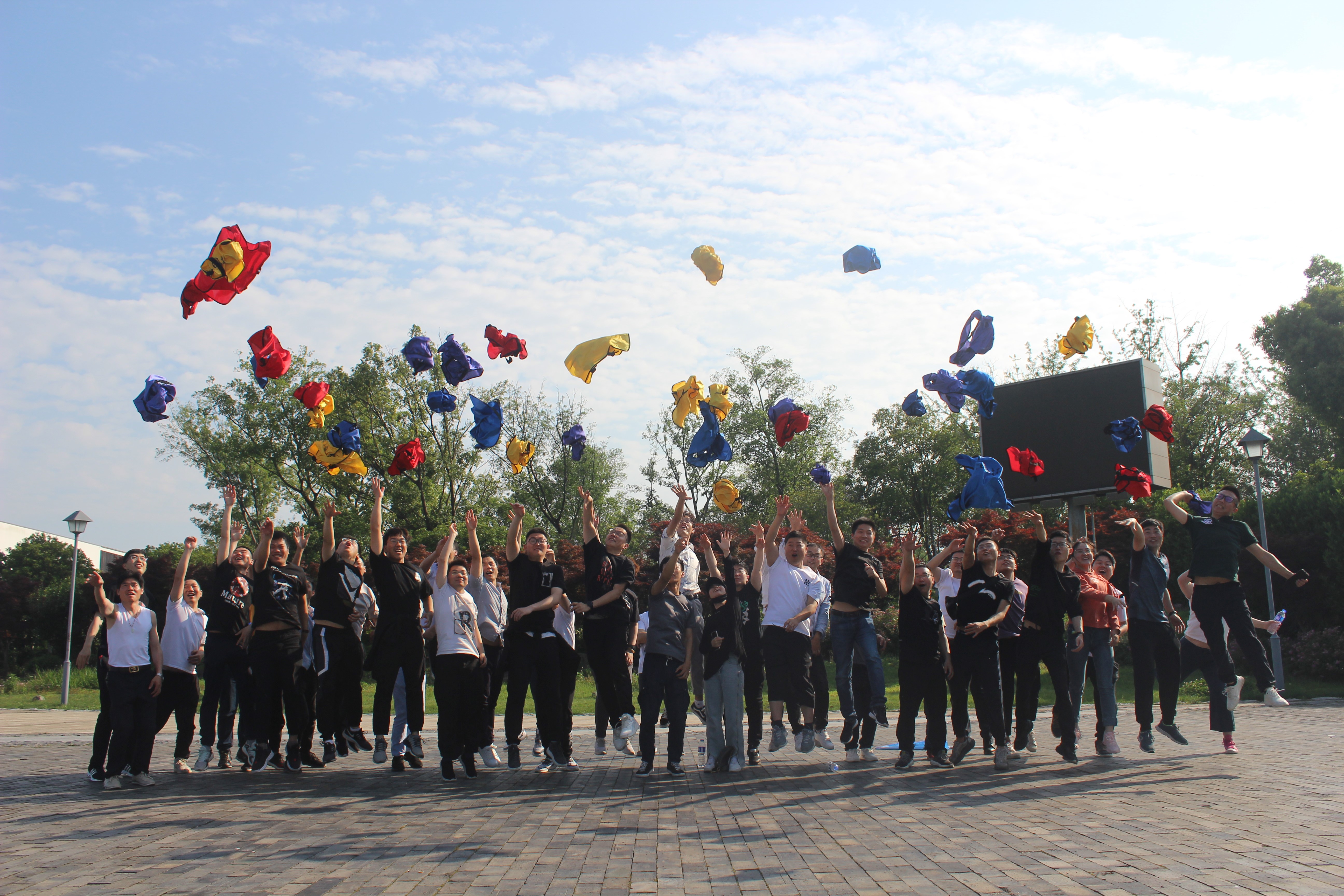 “激情挑戰(zhàn)，同心同行，熔煉團(tuán)隊(duì)，共創(chuàng)未來” 亨通智能第三屆拓展訓(xùn)練圓滿成功(圖7)