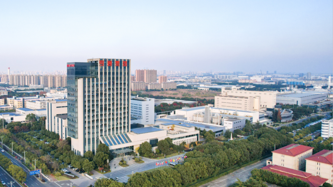 崔巍在人民大會堂接受“全國勞動模范”榮譽表彰！(圖2)